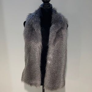 Calvin Klein Faux Fur Vest ⭐️